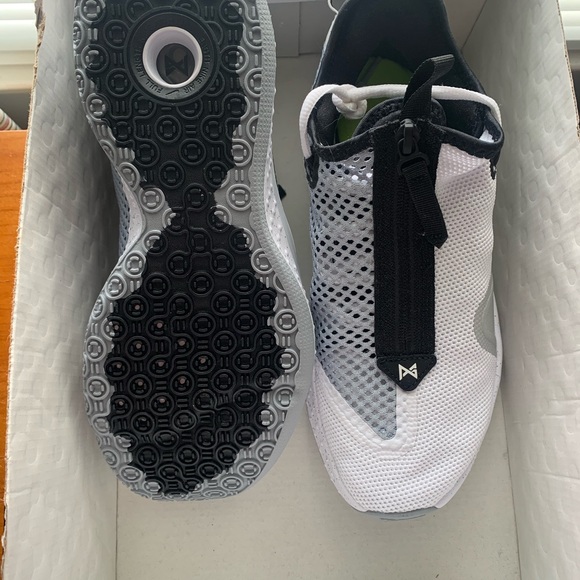 PG4 Size 7.5 - Picture 3 of 3